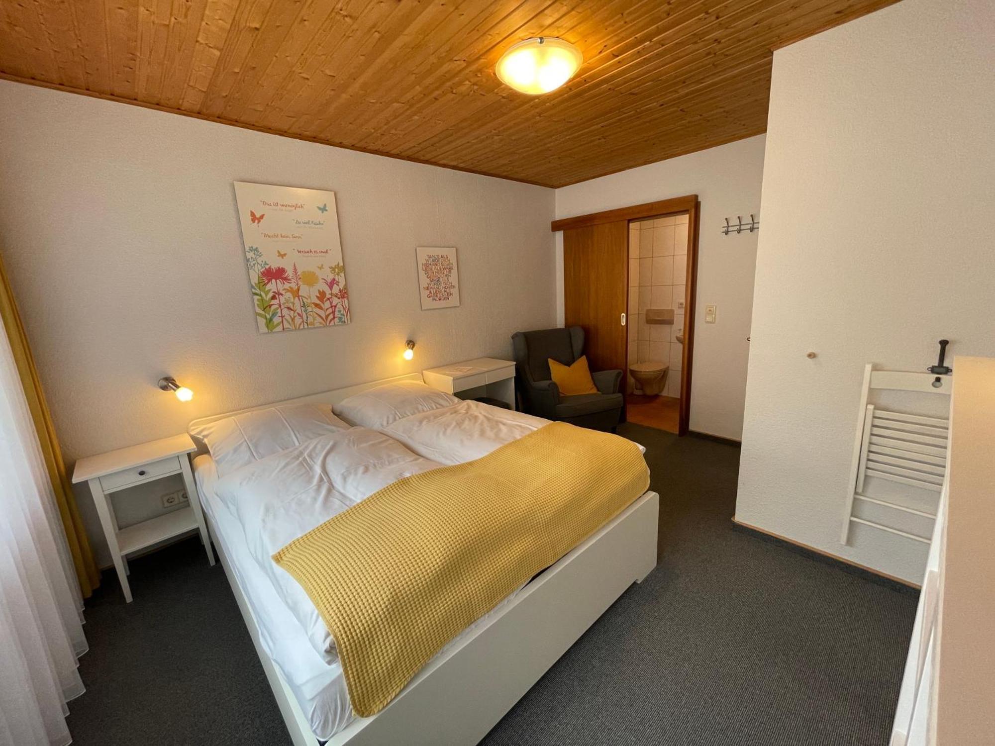 Ferienwohnungen Haus Zur Linde Кохем Экстерьер фото