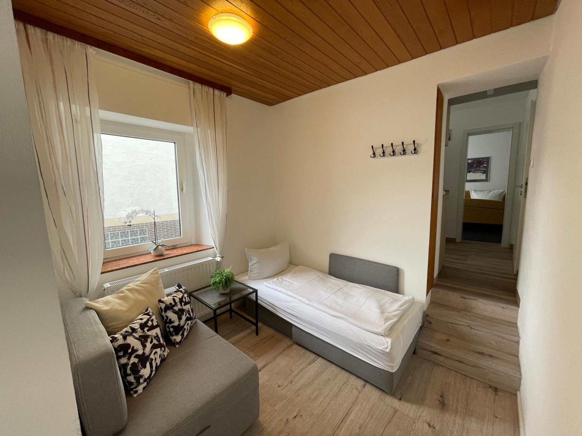 Ferienwohnungen Haus Zur Linde Кохем Экстерьер фото