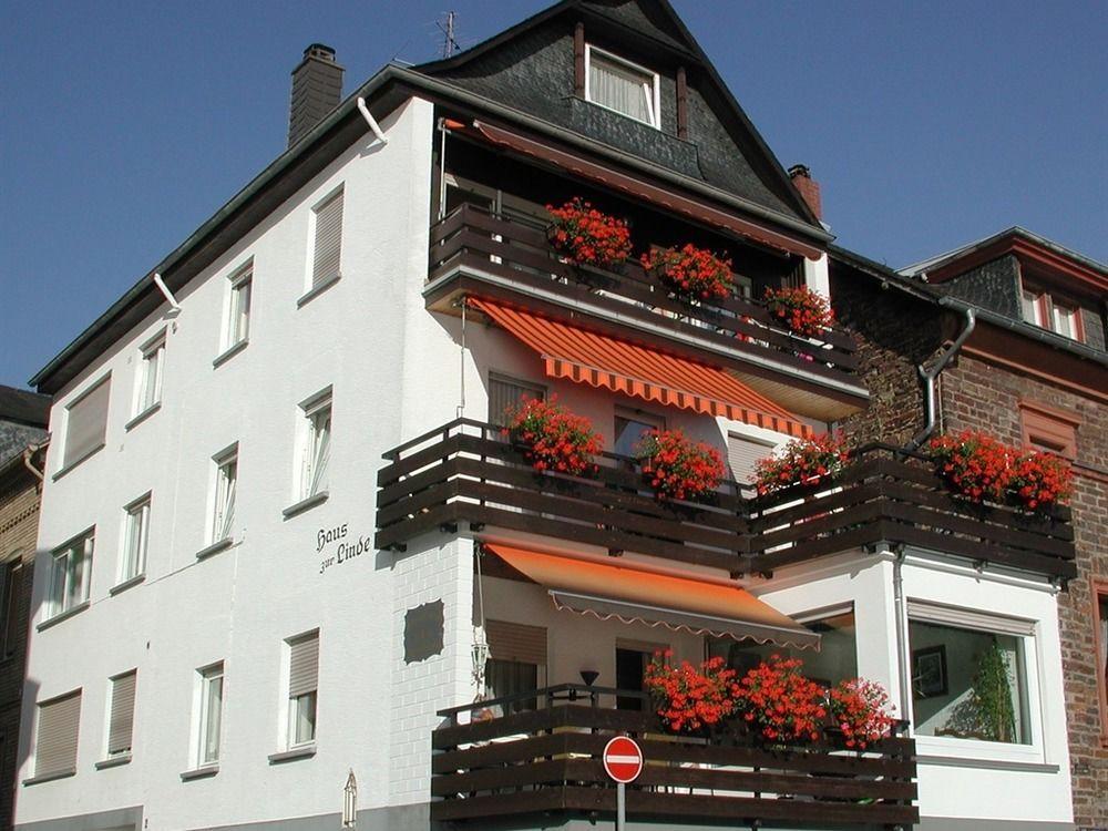 Ferienwohnungen Haus Zur Linde Кохем Экстерьер фото