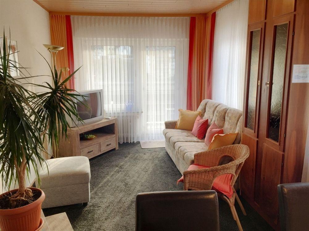 Ferienwohnungen Haus Zur Linde Кохем Экстерьер фото